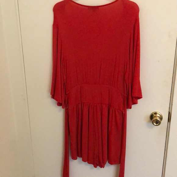 Red romper - Picture 4 of 4